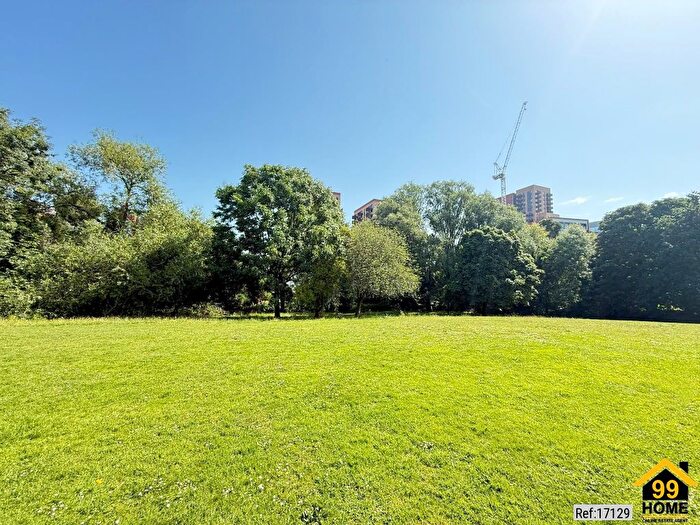 2 Bedroom Flat For Sale In Elliott Close, Wembley, Brent, HA9