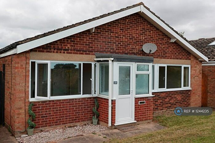 3 Bedroom Bungalow To Rent In Broom Knoll, East Bergholt, Colchester, CO7