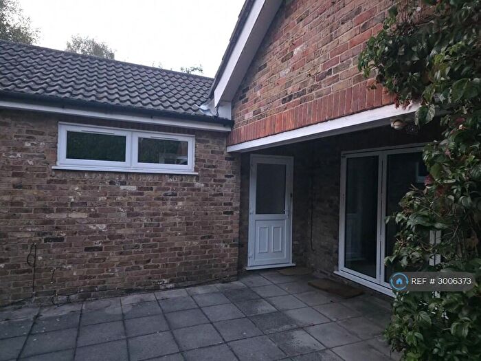 1 Bedroom Semi-Detached House To Rent In Terry Road, High Wycombe, HP13
