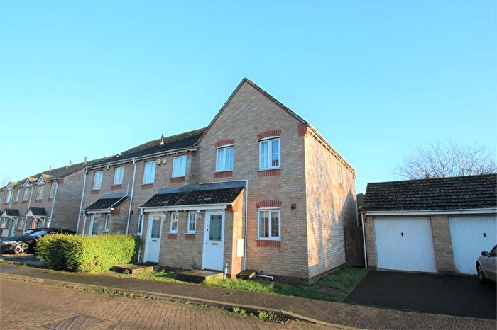 3 Bedroom Semi-Detached House To Rent In Little London Close, Uxbridge, Middlesex, UB8