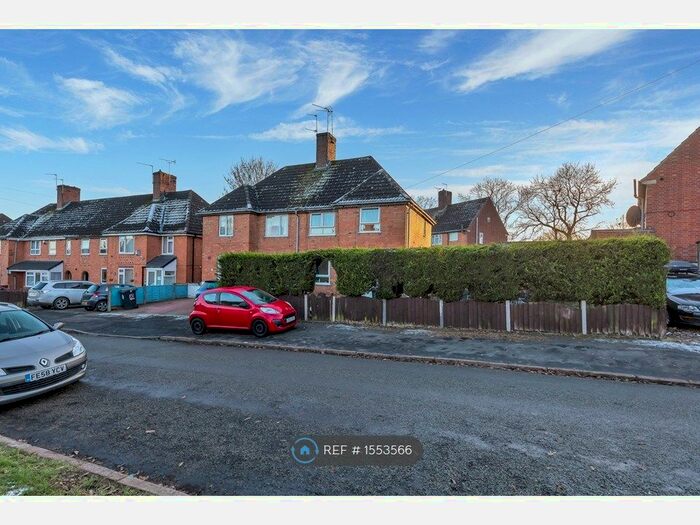 3 Bedroom Semi-Detached House To Rent In Thurlington Road, Leicester, LE3
