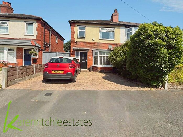 3 Bedroom Semi Detached House For Sale In Thornton Avenue, Bolton, BL1