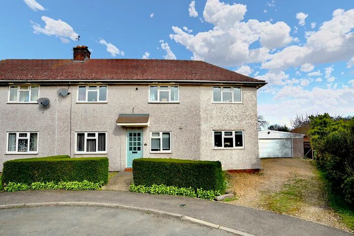 4 Bedroom Semi-Detached House For Sale In Hill Estate, Bury, Huntingdon, PE26