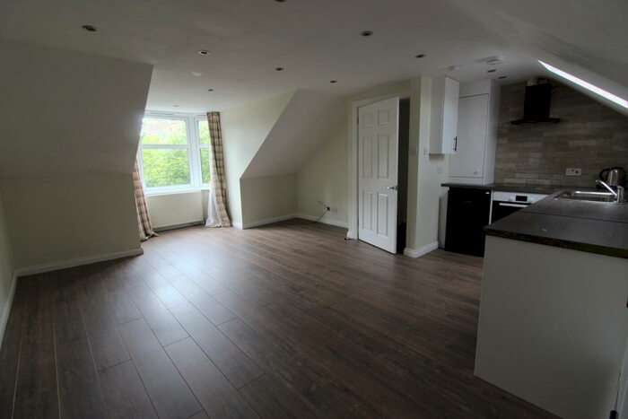 2 Bedroom Flat To Rent In Prince Regent Street Edinburgh, EH6