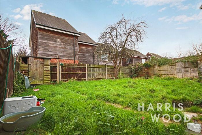 3 Bedroom End Of Terrace House For Sale In Rowney Gardens, Dagenham, RM9