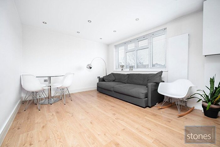 3 Bedroom Flat For Sale In Hendon Way, London, NW2