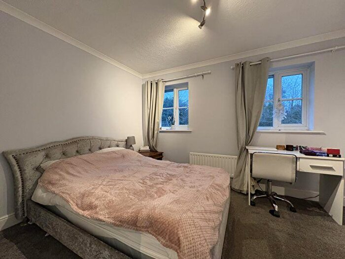 2 Bedroom End Of Terrace House To Rent In Burrell Green, Cuckfield, RH17