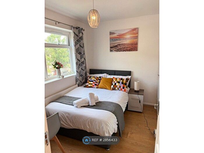 4 Bedroom Terraced House To Rent In Ampleforth Road, London, SE2