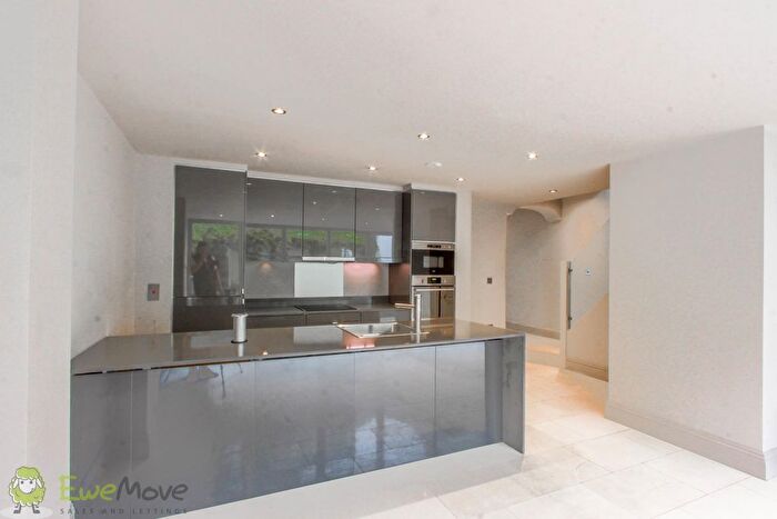 3 Bedroom Terraced House To Rent In Bethesda Street, Cheltenham, GL50