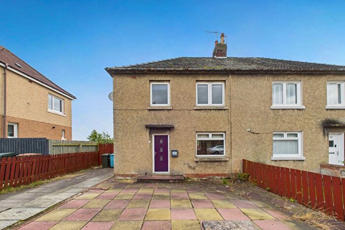 3 Bedroom Semi-Detached House For Sale In Kilbrennan Drive, Motherwell, ML1