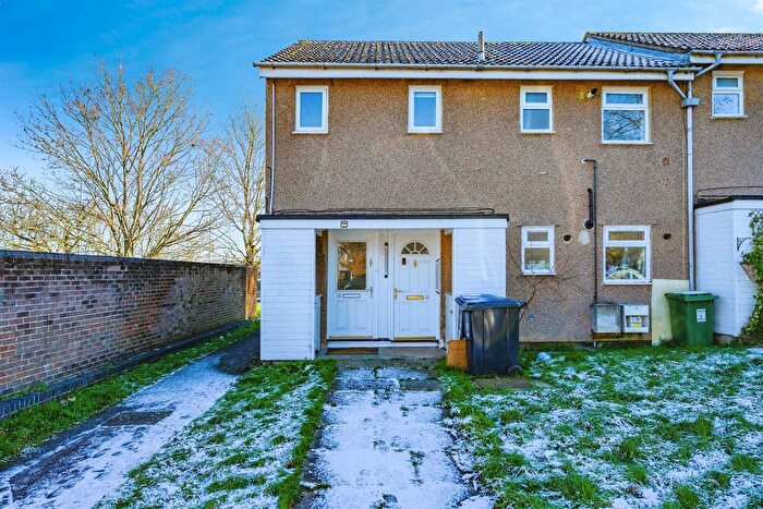 1 Bedroom Maisonette For Sale In Claymore, Hemel Hempstead, HP2