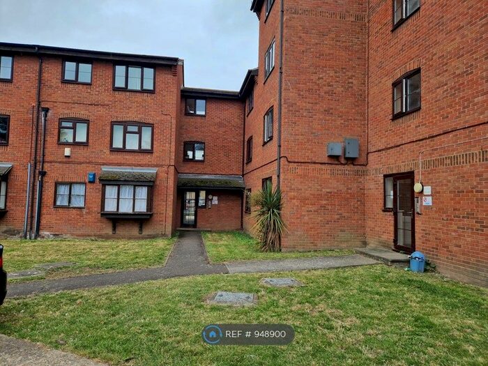 1 Bedroom Flat To Rent In Grays, Grays, RM17
