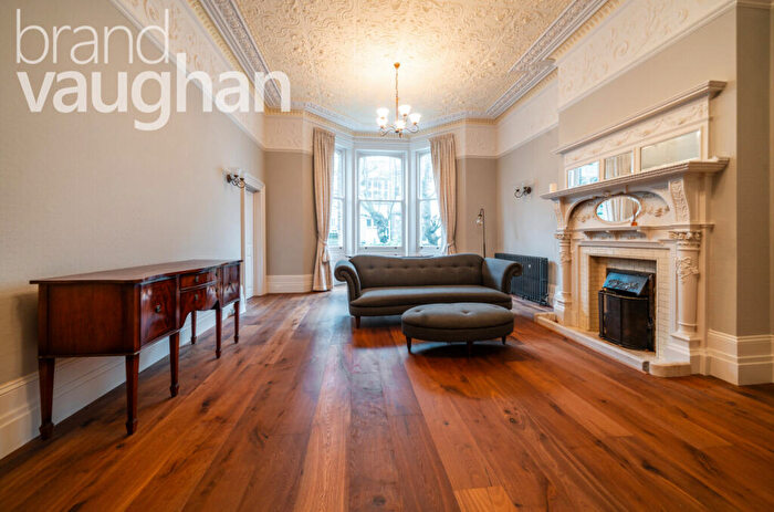 2 Bedroom Flat To Rent In Second Avenue, Hove, East Sussex, BN3