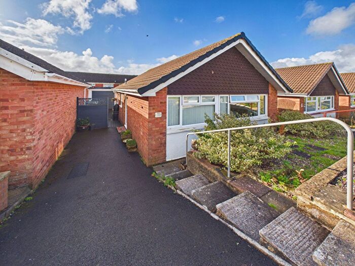 2 Bedroom Bungalow For Sale In Lidford Tor Avenue, Paignton, TQ4