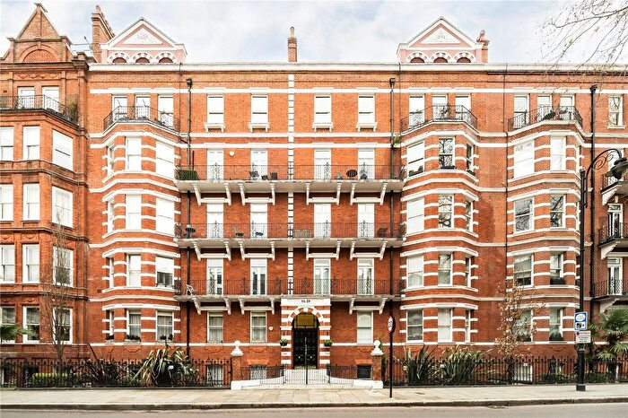 3 Bedroom Flat To Rent In Old Brompton Road, London, SW5
