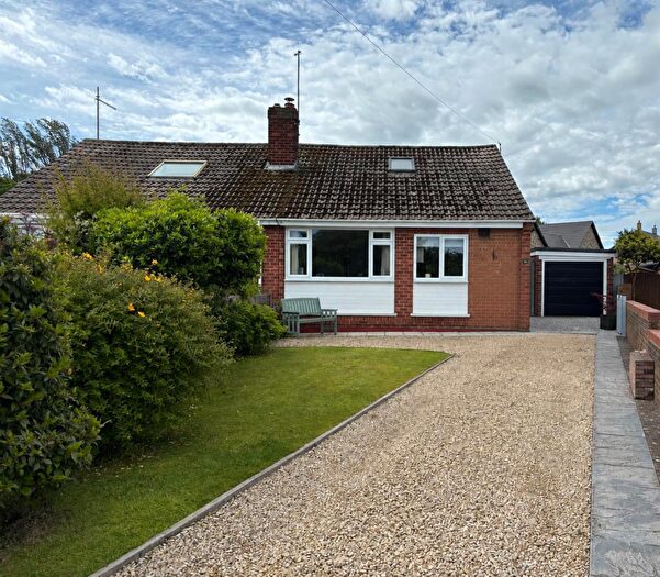 2 Bedroom Semi-Detached Bungalow For Sale In Lindale Avenue, Hornsea, HU18