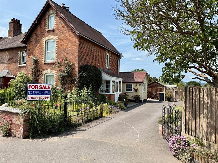 4 Bedroom Semi-Detached House For Sale In Barbers Bridge, Rudford, GL2