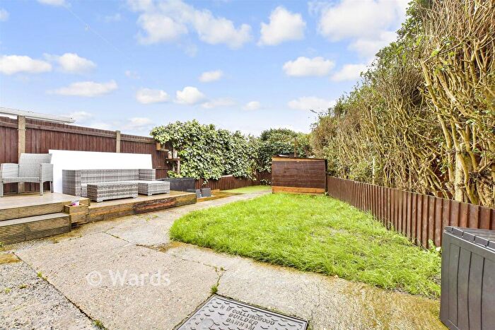 3 Bedroom Semi Detached House For Sale In Redsull Avenue, Deal, Kent, CT14