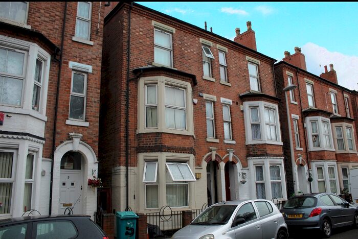5 Bedroom Terraced House To Rent In Alberta Terrace, Nottingham, NG7