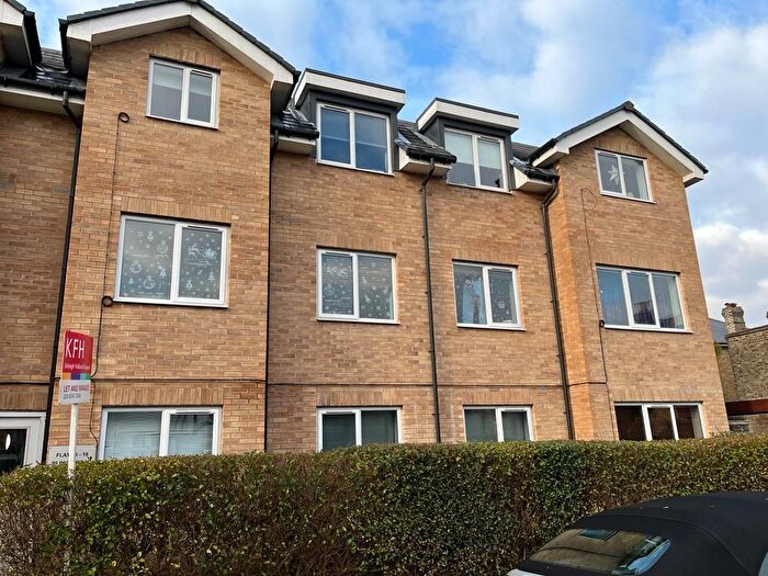 2 Bedroom Flat To Rent In Park Road, Colliers Wood, SW19