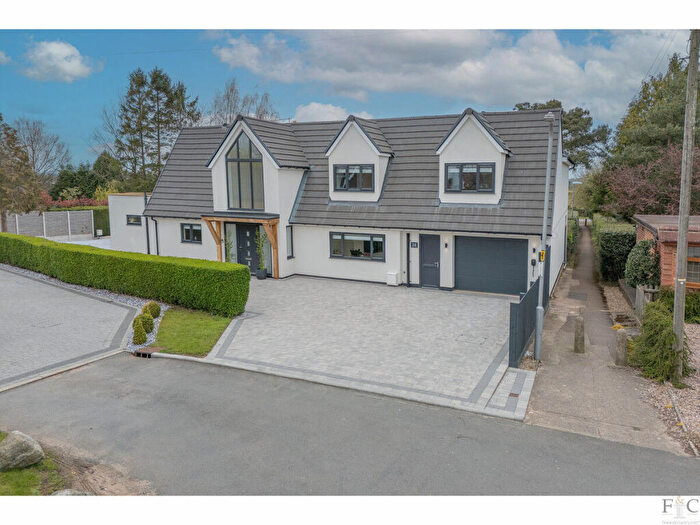 6 Bedroom Detached House For Sale In Elm Tree Road, Cosby, LE9