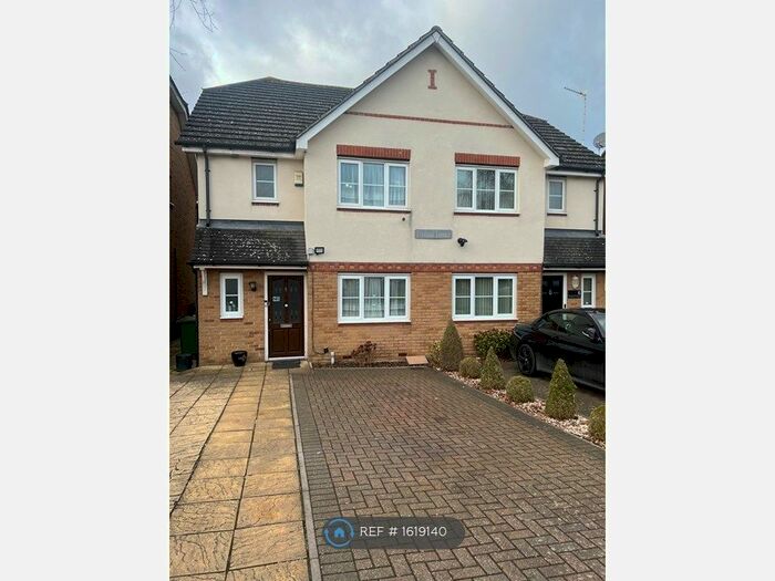 3 Bedroom Semi-Detached House To Rent In Portrland Terrace, Edgware, HA8