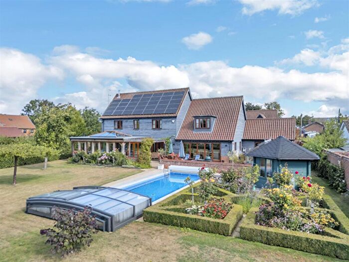 5 Bedroom Detached House For Sale In Stow Road, Ixworth, IP31