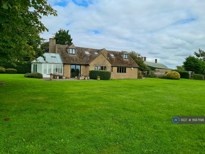 5 Bedroom Detached House To Rent In Middle Lypiatt, Stroud, GL6