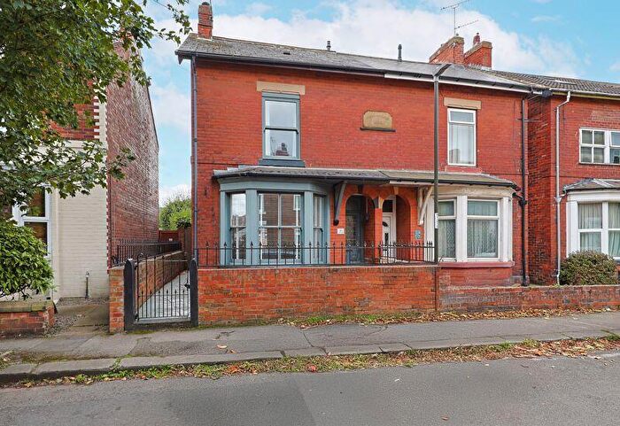 2 Bedroom Semi-Detached House For Sale In York Street, Hasland, Chesterfield, S41