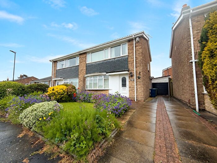 3 Bedroom Semi-Detached House For Sale In Bramley Close, Hastings Hill, Sunderland, SR4