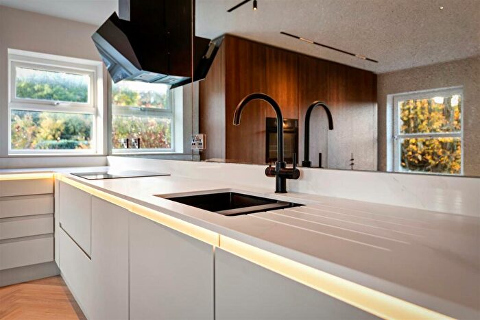 2 Bedroom Apartment For Sale In The Grove, Ilkley, LS29