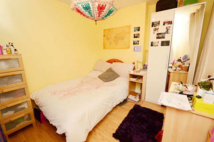 6 Bedroom Terraced House To Rent In Moseley Road, Fallowfield, Manchester, M14