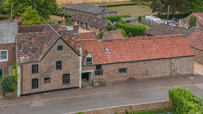 8 Bedroom End Of Terrace House For Sale In High Street, BS37