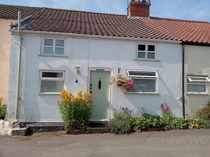 2 Bedroom Cottage To Rent In Wapping, Ormesby St Margaret, NR29