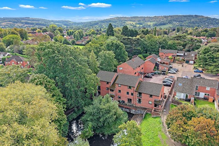 2 Bedroom Flat For Sale In King George Close, Cheltenham, GL53