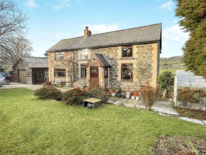 4 Bedroom Detached House For Sale In Penybontfawr, Oswestry, Powys, SY10