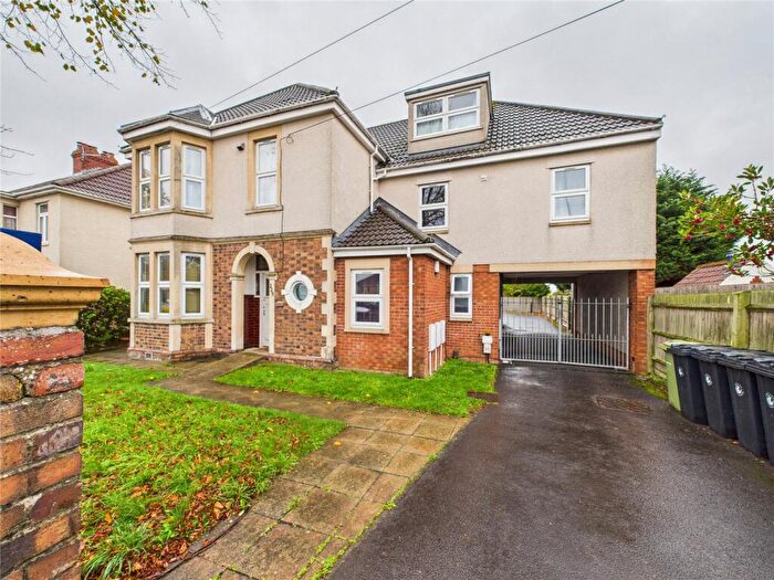 2 Bedroom Apartment For Sale In Kingsway, St George, Bristol, BS5