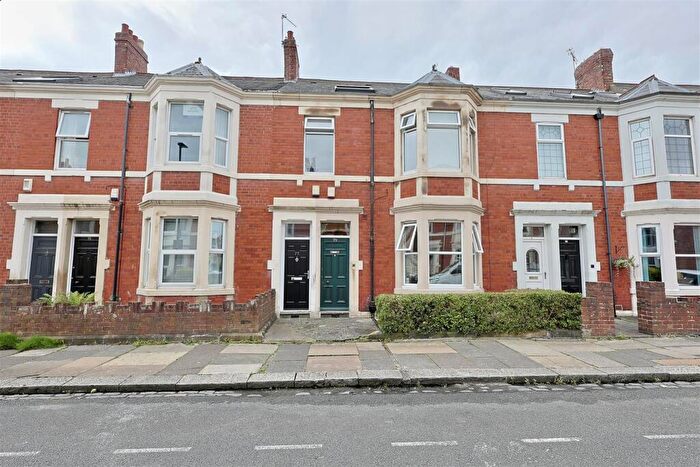 2 Bedroom Flat To Rent In Bayswater Road, Jesmond, Newcastle Upon Tyne, NE2