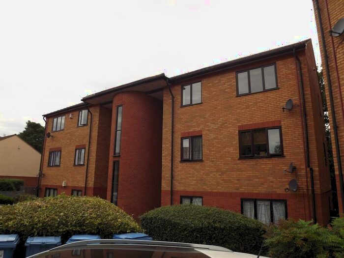2 Bedroom Flat To Rent In Marigold Place, Old Harlow, Essex, CM17