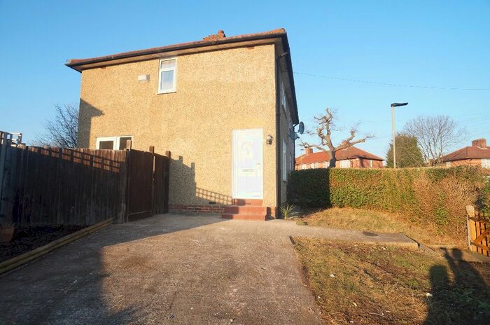 2 Bedroom Semi-Detached House To Rent In Prestbury Square, London, SE9