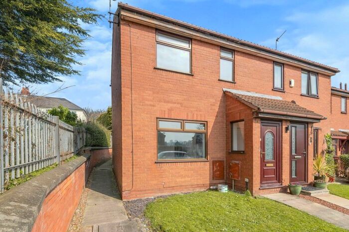 2 Bedroom House To Rent In Leventhorpe Court, Oulton, Leeds, LS26