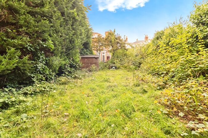 2 Bedroom Apartment To Rent In Villa Road, NG3