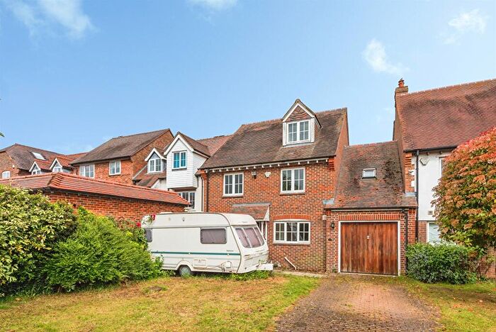 4 Bedroom Semi Detached House For Sale In West Quay, Abingdon, OX14