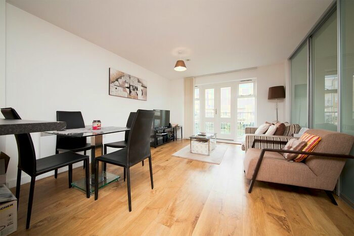 Studio To Rent In Park Lodge Avenue, West Drayton, UB7