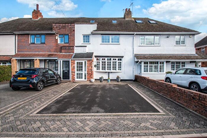 4 Bedroom Terraced House For Sale In Shenstone Valley Road, Halesowen, West Midlands, B62