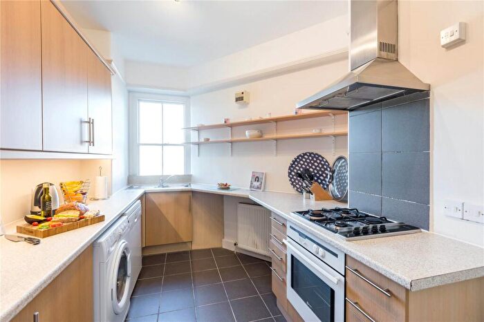 2 Bedroom Apartment To Rent In Clarence Gate Gardens, Glentworth Street, London, NW1