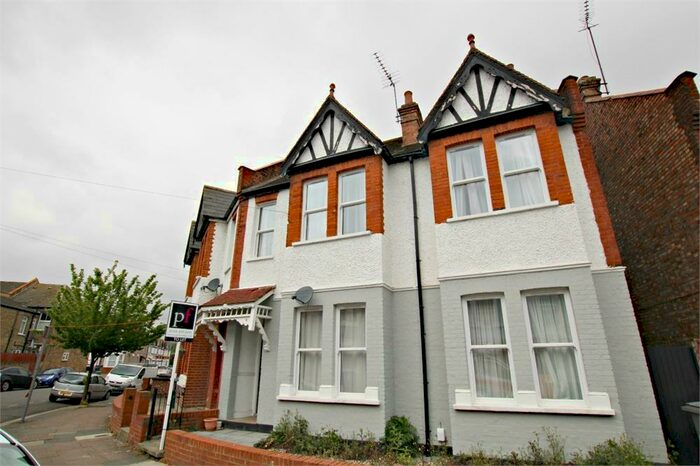 4 Bedroom End Of Terrace House To Rent In Maybury Gardens, Willesden, London, NW10