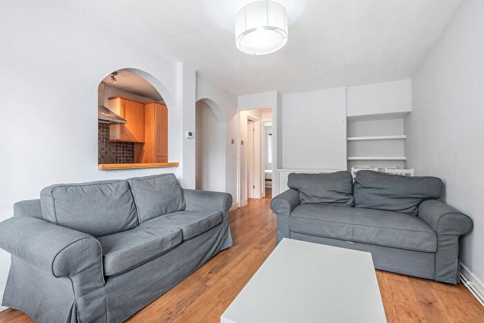 1 Bedroom Property To Rent In Hogarth Crescent, Colliers Wood, London, SW19