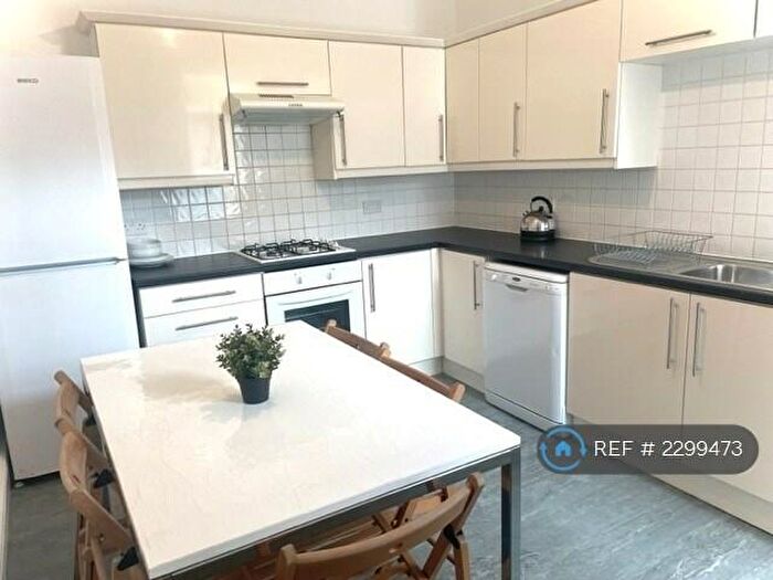 5 Bedroom Terraced House To Rent In Derby Road, Manchester, M14