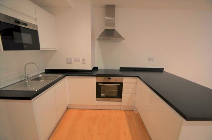 2 Bedroom Flat To Rent In Canterbury House, CR0